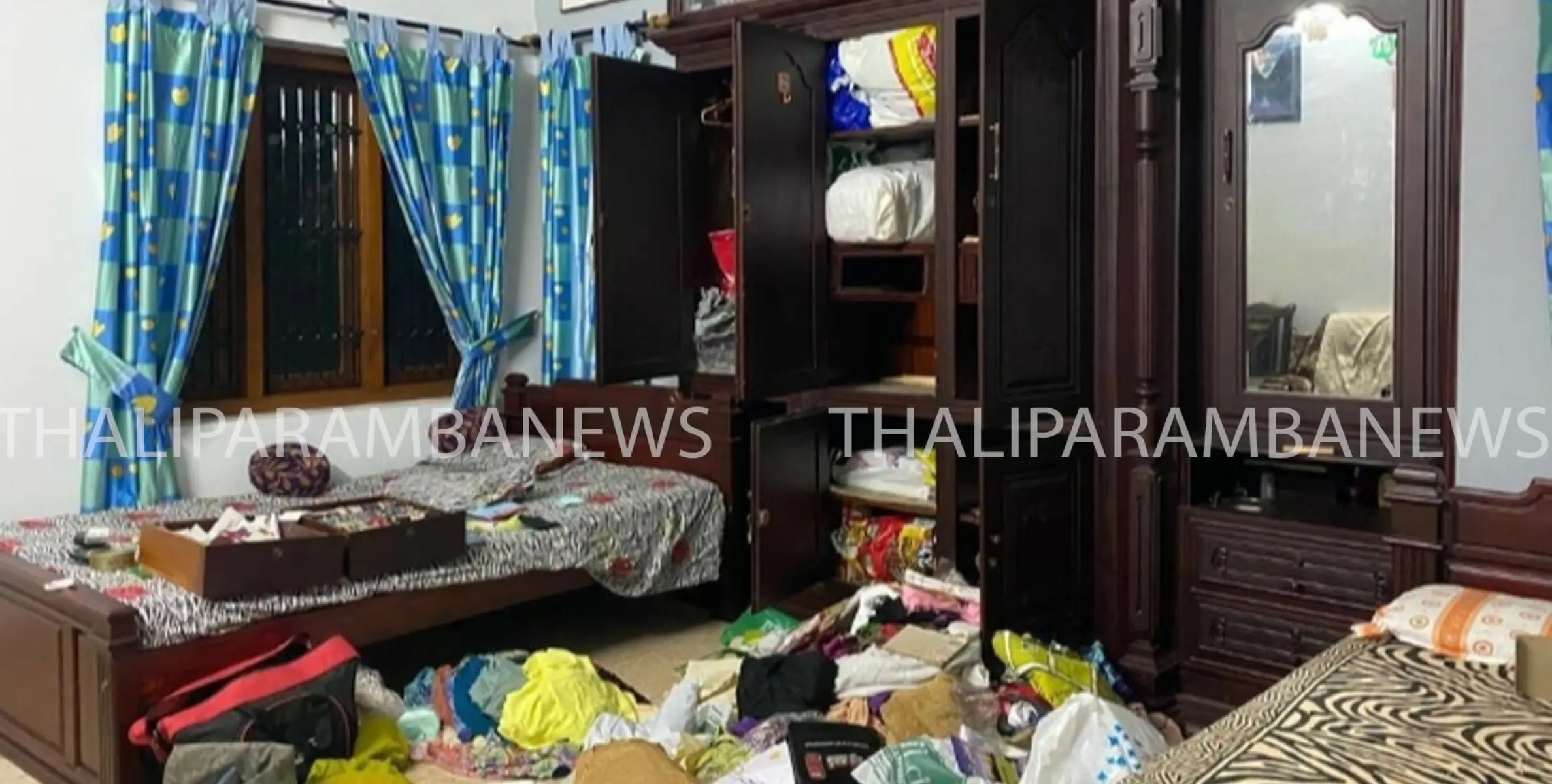 പെരളശ്ശേരിയിൽ പൂട്ടിയിട്ട വീട്ടിൽ കവർച്ച; 25 പവനും നാല്‌ ലക്ഷം രൂപയും കവർന്നു